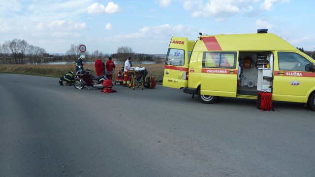 1. 4. 11 - dopravní nehoda dvou motocyklů, Nahořany
